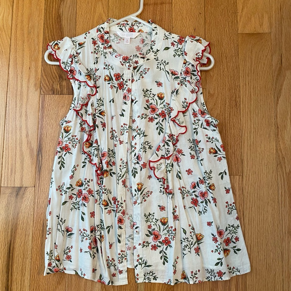 LC Lauren Conrad White Floral Ruffle Button-Front Top
